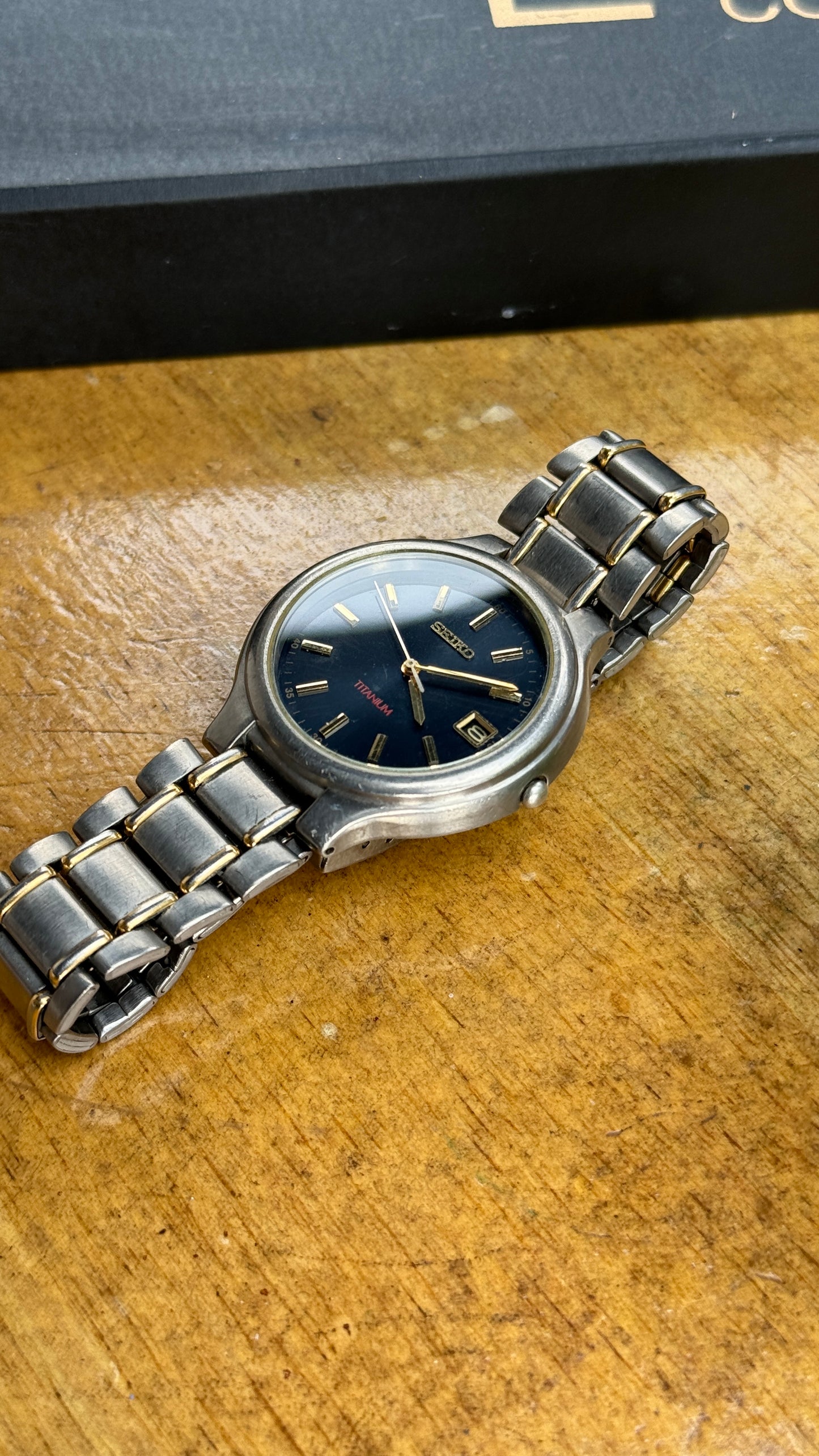 Pre Owned Vintage Seiko Titanium Quartz Watch
