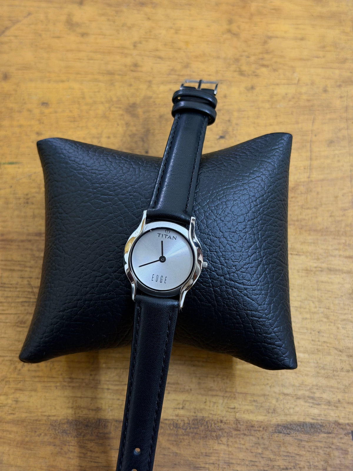 Pre Owned Titan Edge Womens Watch