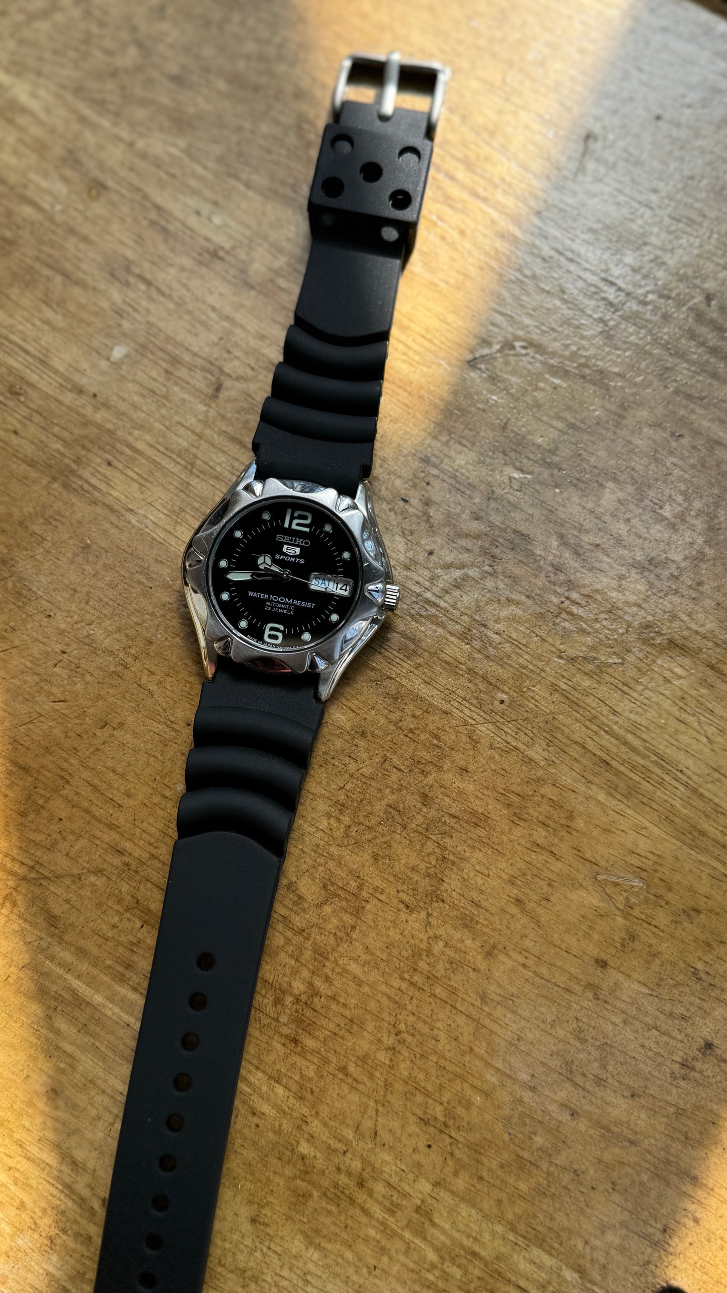Pre Owned Vintage Seiko 5 Sports Automatic Watch