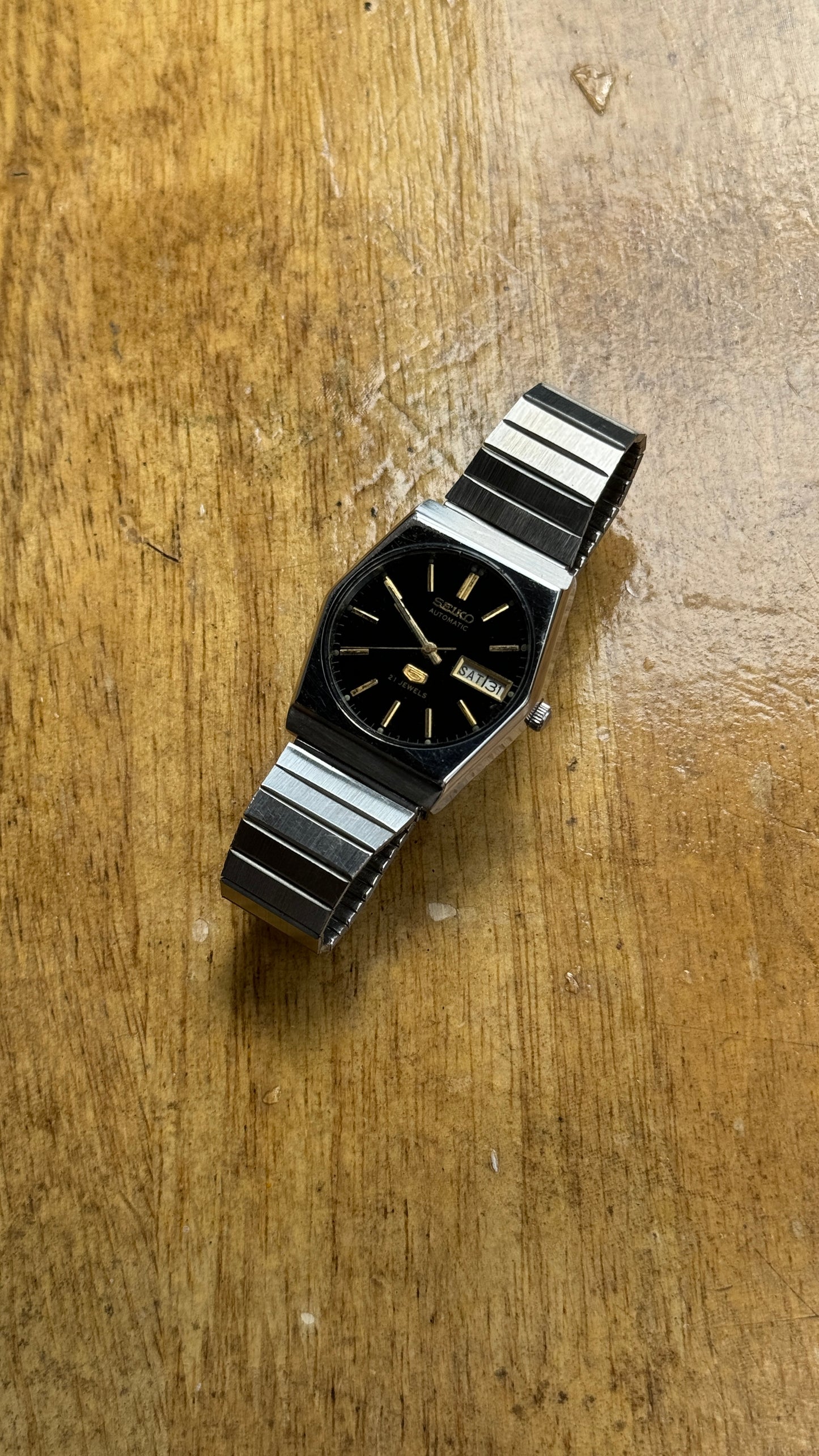 Pre Owned Vintage Seiko 5 Automatic -Automatic