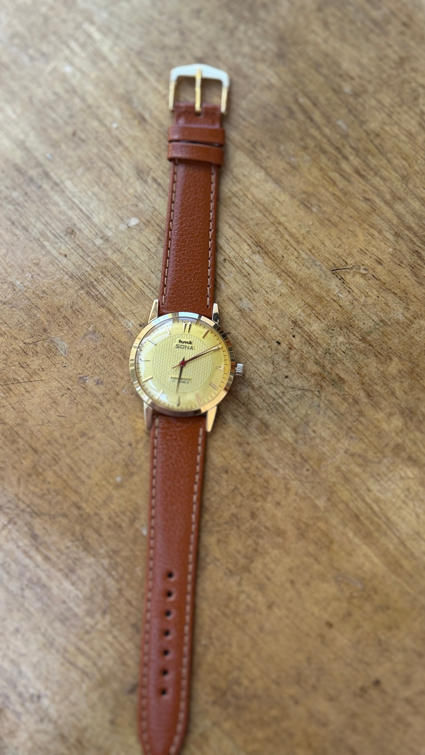 Pre Owned Vintage HMT Sona - 1980s - Restored