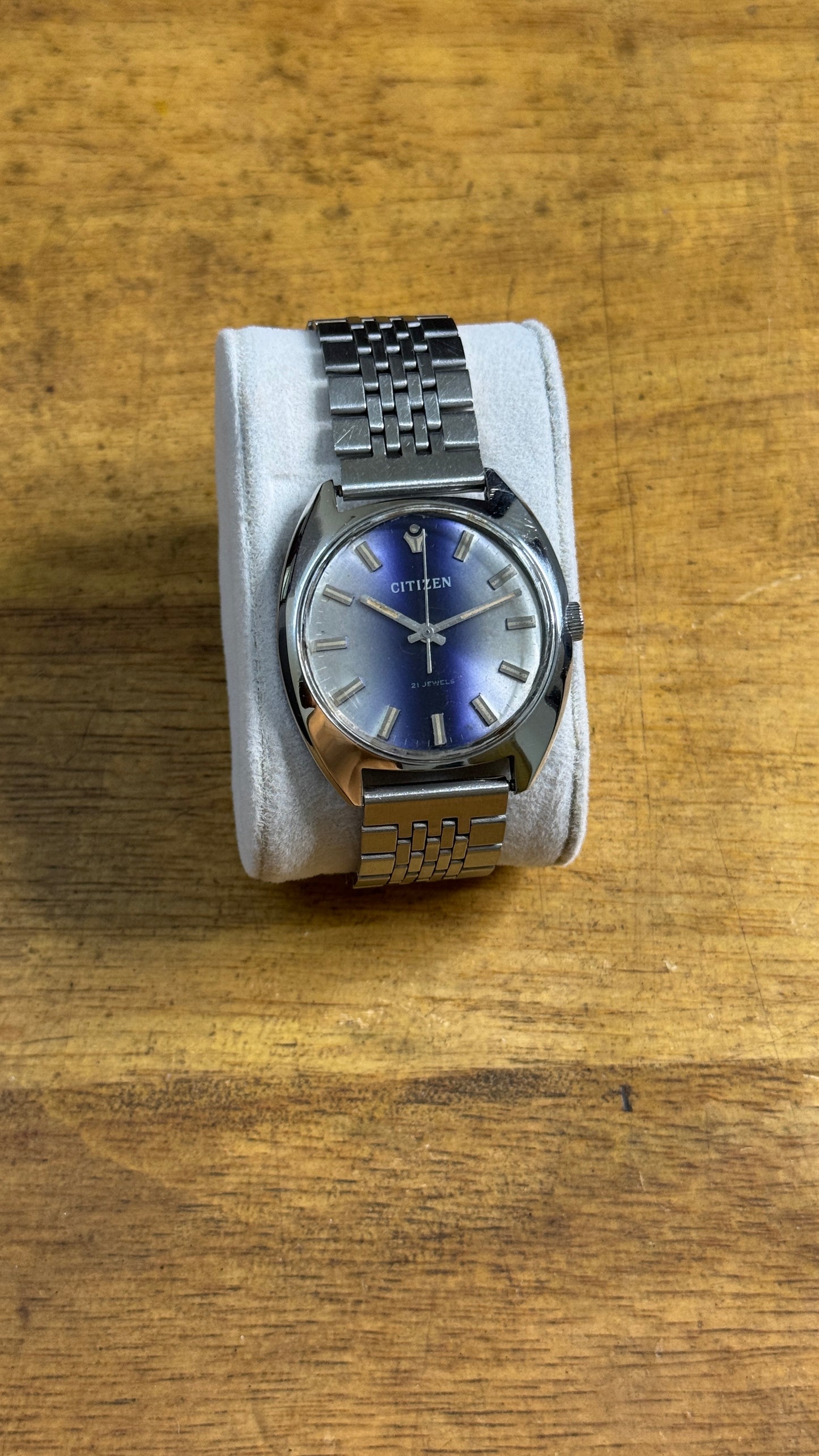 Pre Owned Vintage Citizen Manual Winding