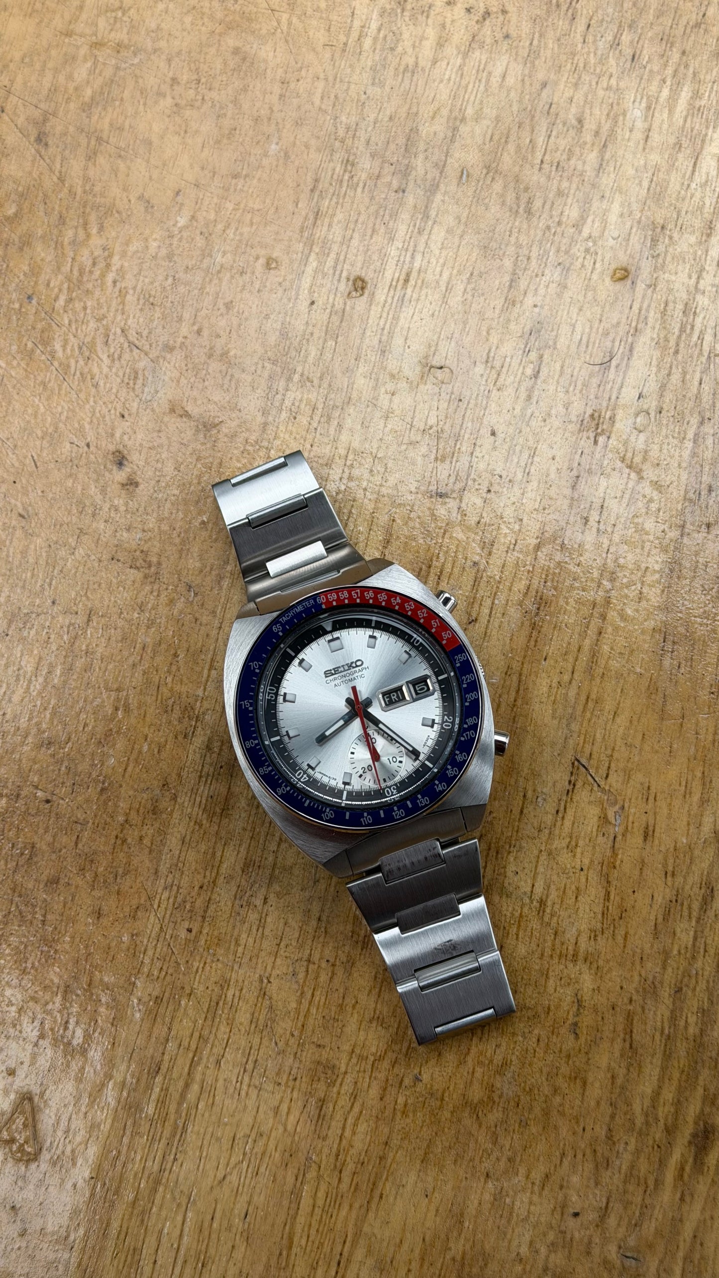 Pre Owned Vintage Seiko Automatic Chronograph (Super Rare & Well Preserved)