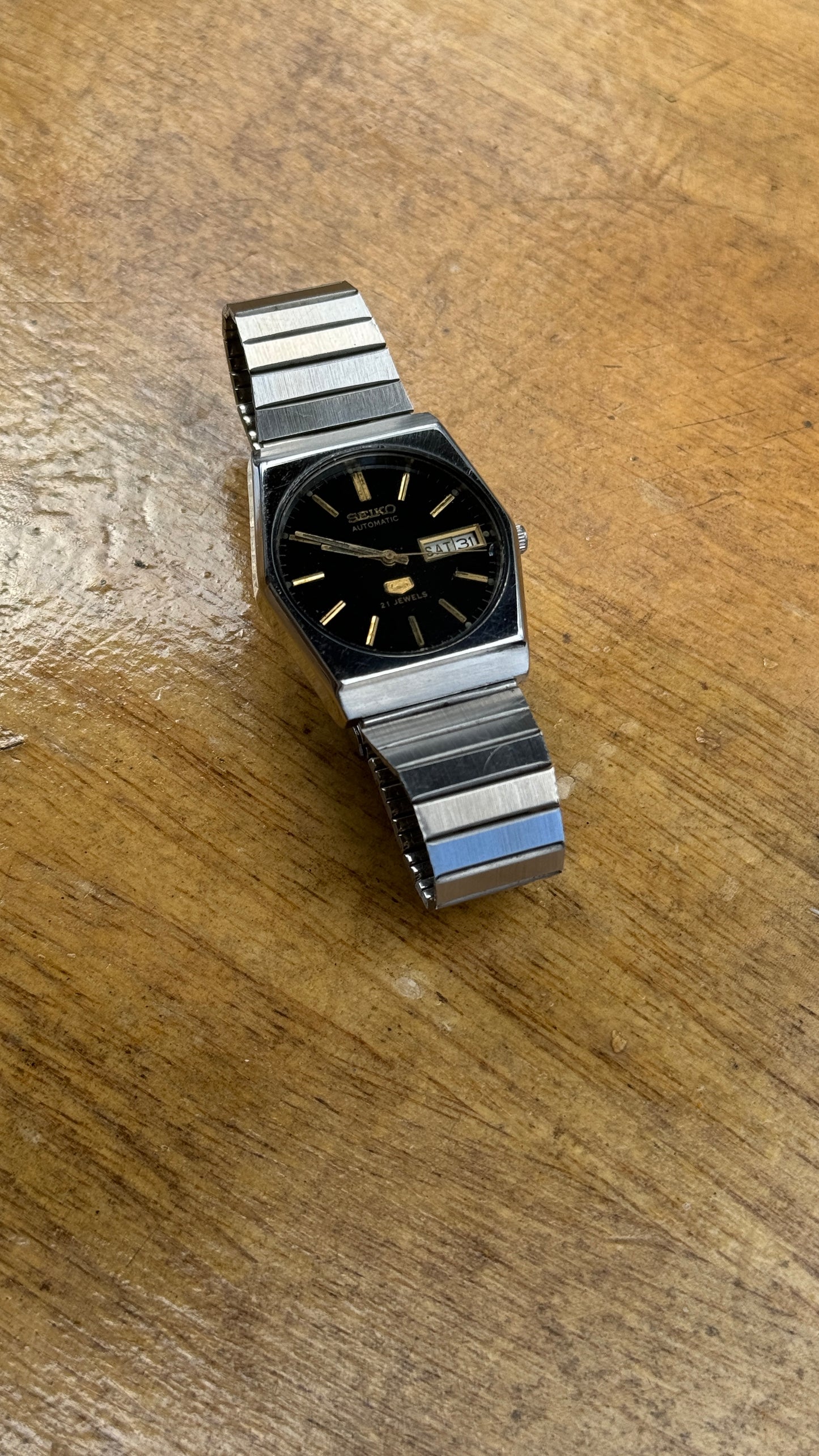 Pre Owned Vintage Seiko 5 Automatic -Automatic