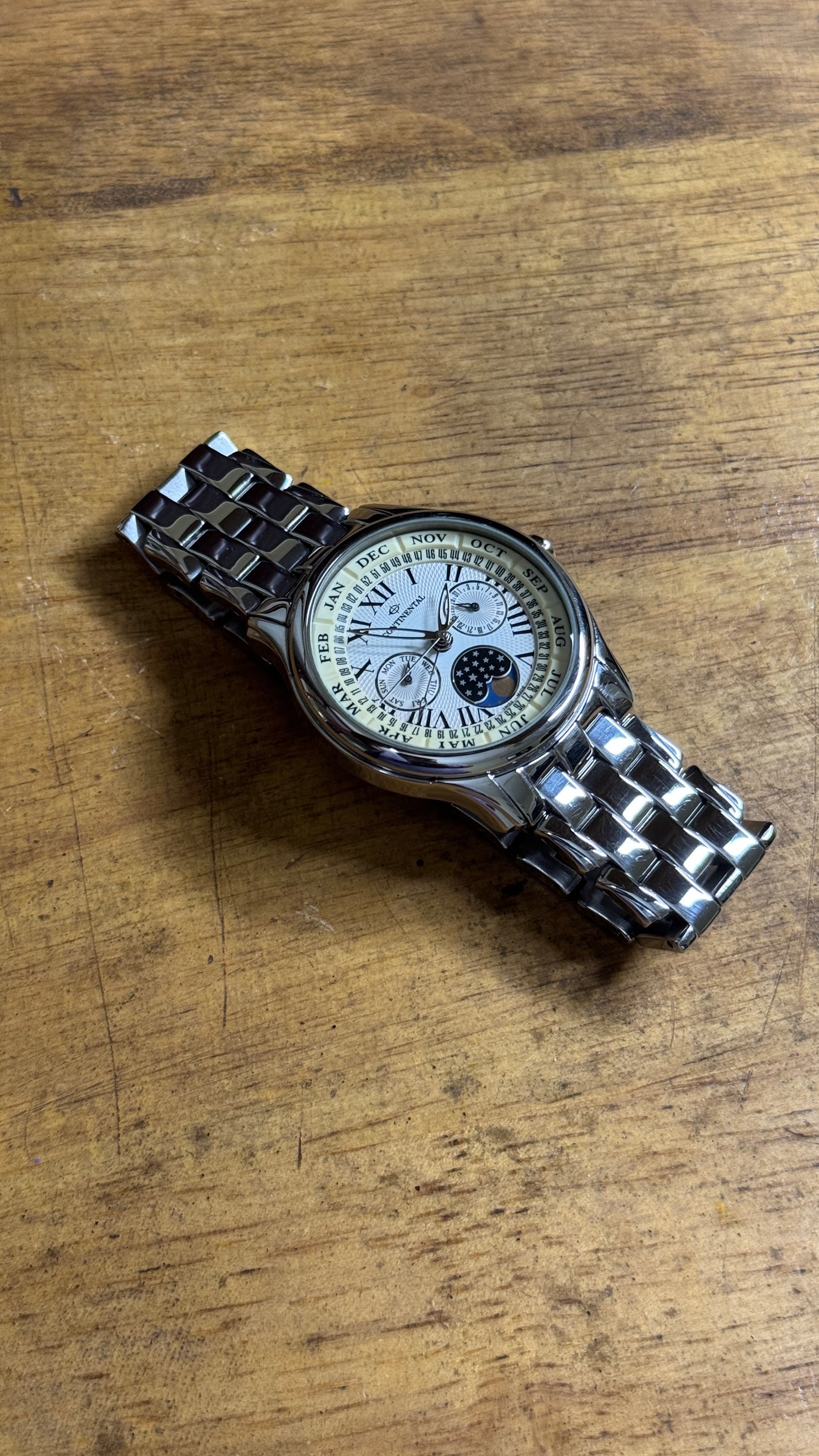 Pre Owned Continental Classic Quartz Watch