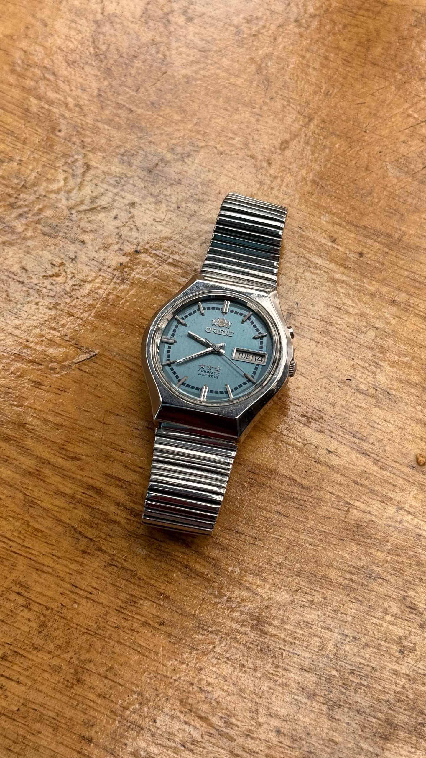 Pre Owned vintage Orient Tristar - Automatic