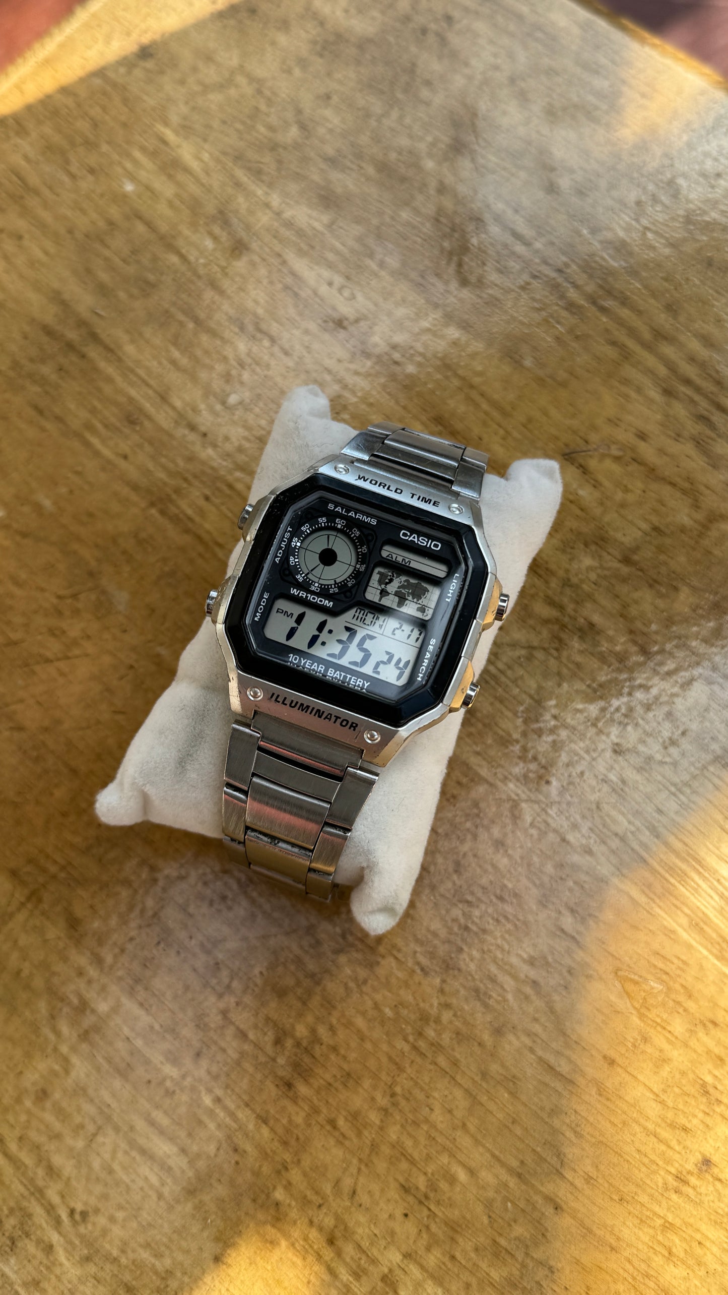 Pre Owned Vintage Case AE1200 Watxh