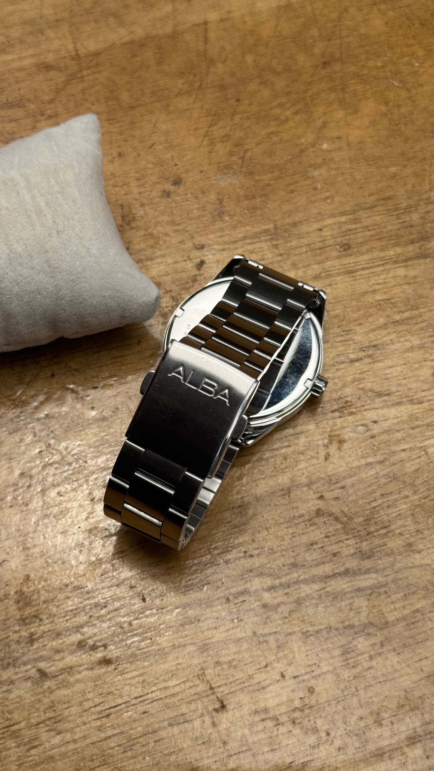PreOwned Alba Quartz Watch