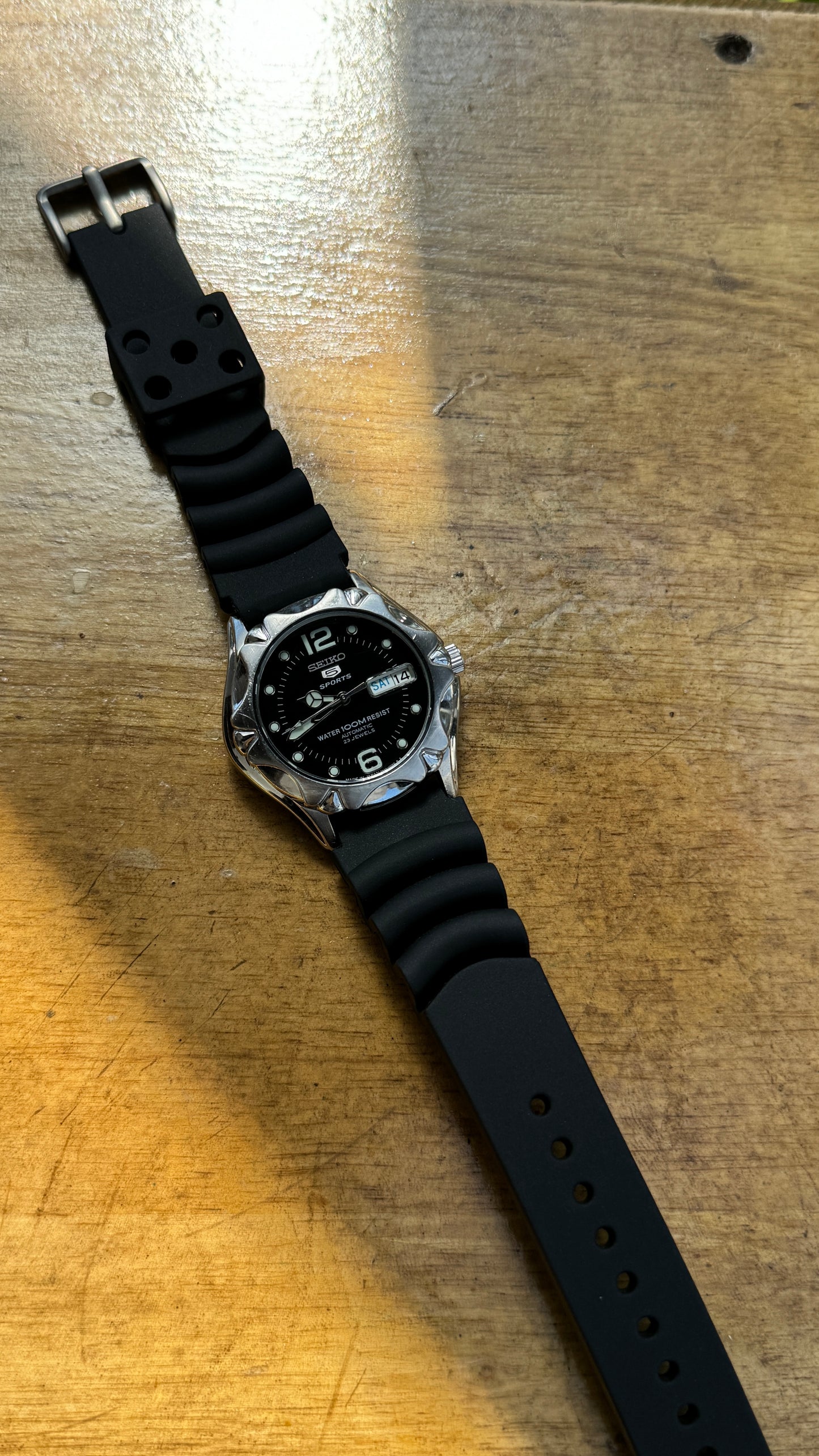 Pre Owned Vintage Seiko 5 Sports Automatic Watch