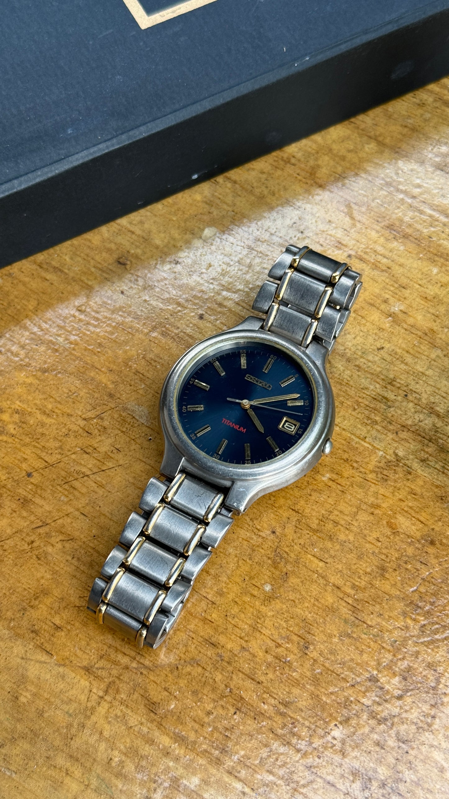 Pre Owned Vintage Seiko Titanium Quartz Watch