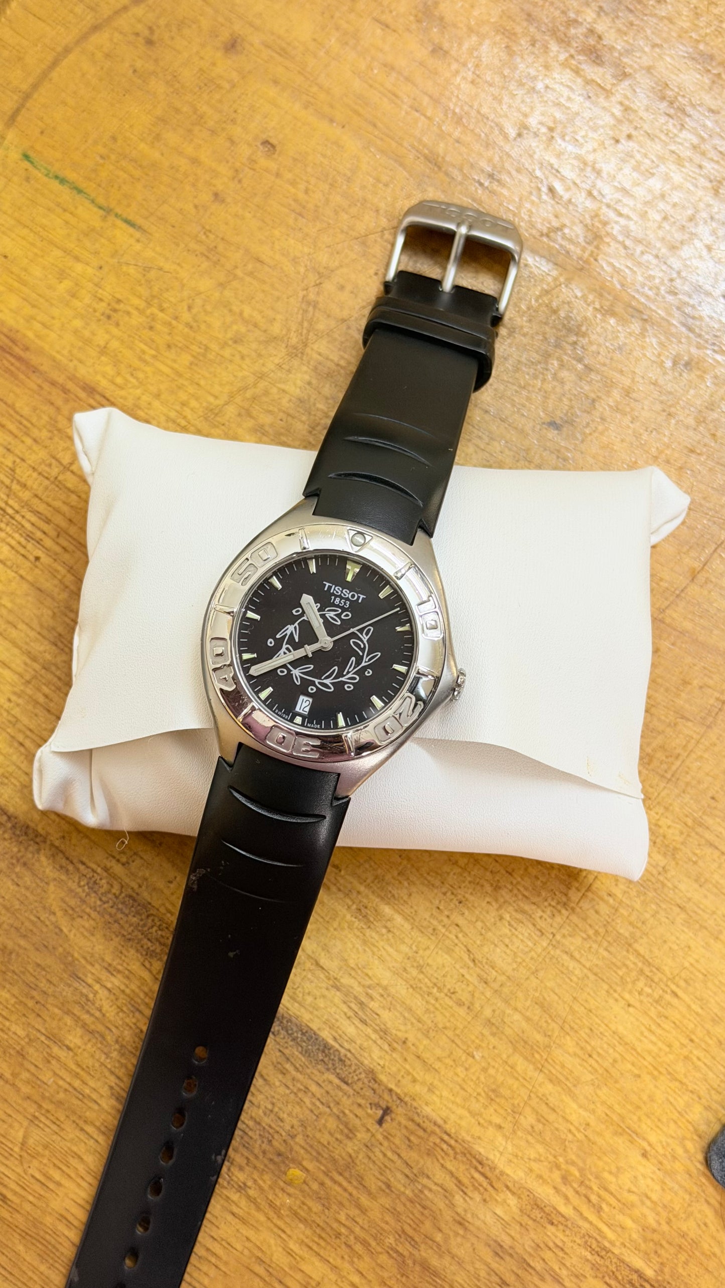 Pre Owned Tissot Quartz Watch