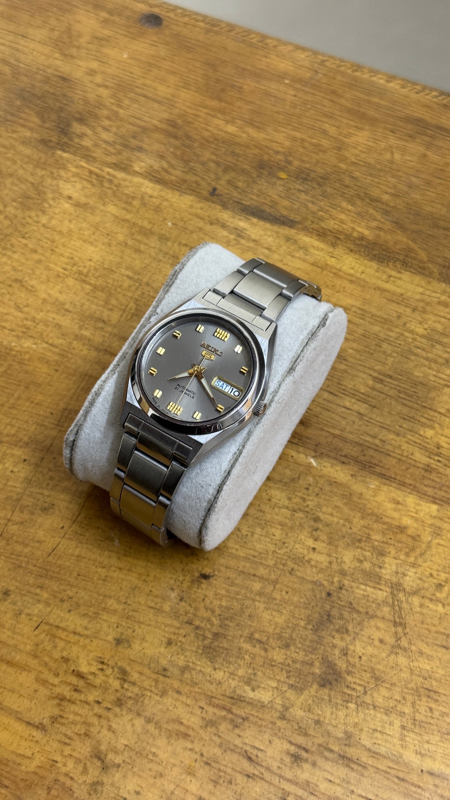 Preowned Vintage Seiko 5 Automatic