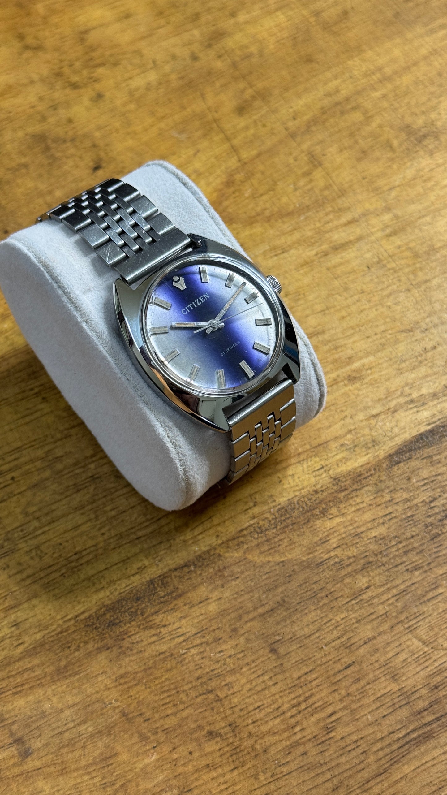 Pre Owned Vintage Citizen Manual Winding