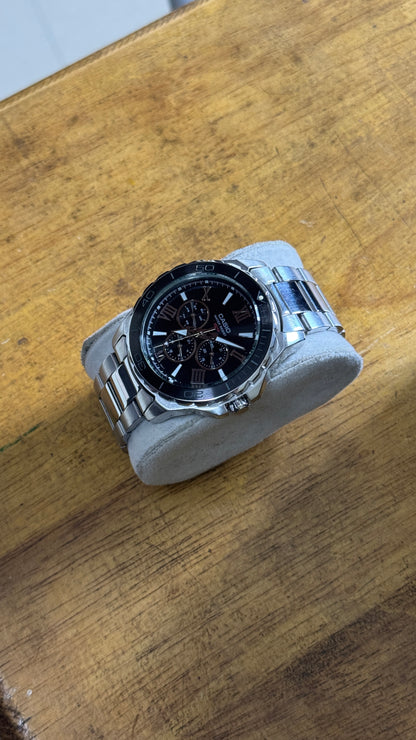 Pre Owned Casio Quartz Watch