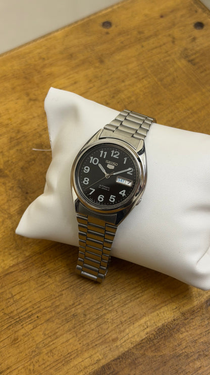 Preowned Vintage Seiko 5 Automatic