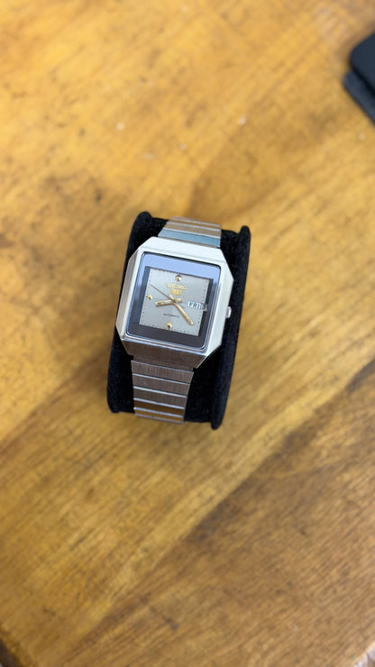 Pre Owned Vintage Seiko 5 Automatic
