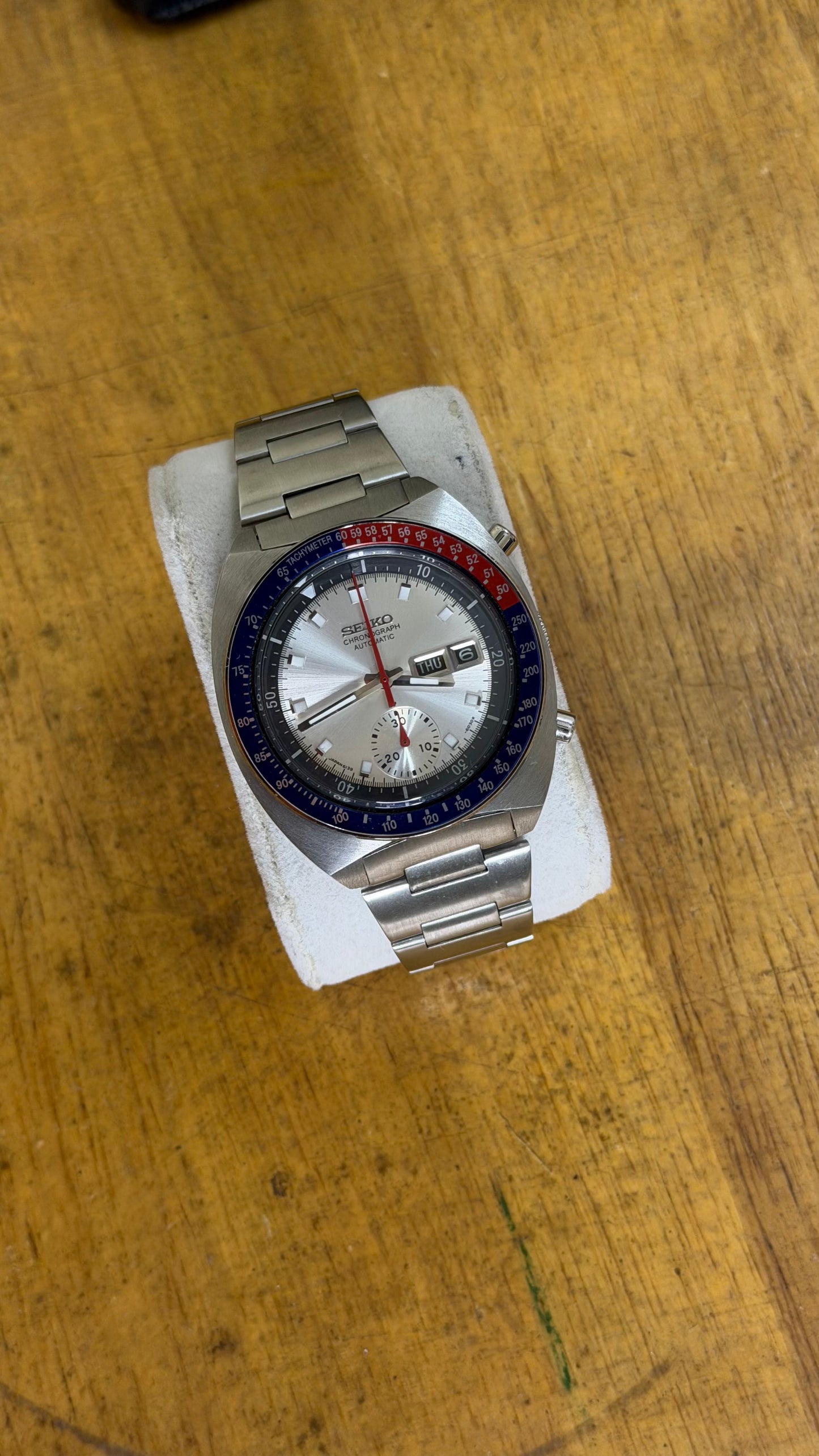 Pre Owned Vintage Seiko Automatic Chronograph Silver Pogue  (Super Rare & Well Preserved)