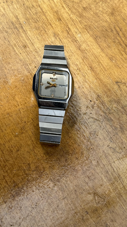 Pre Owned Vintage Seiko 5 Automatic (1980s)