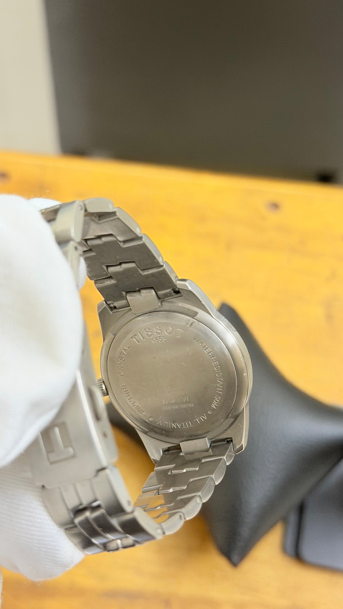 Pre Owned Tissot Titanium Quartz Watch