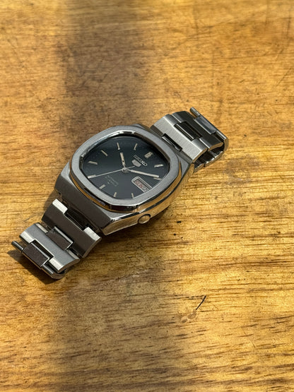 Pre Owned Vintage Seiko 5