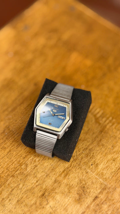 Pre Owned Vintage Seiko 5 Automatic