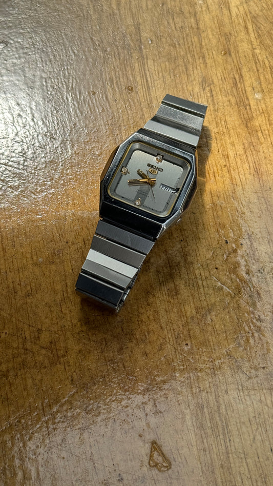 Pre Owned Vintage Seiko 5 Automatic (1980s)