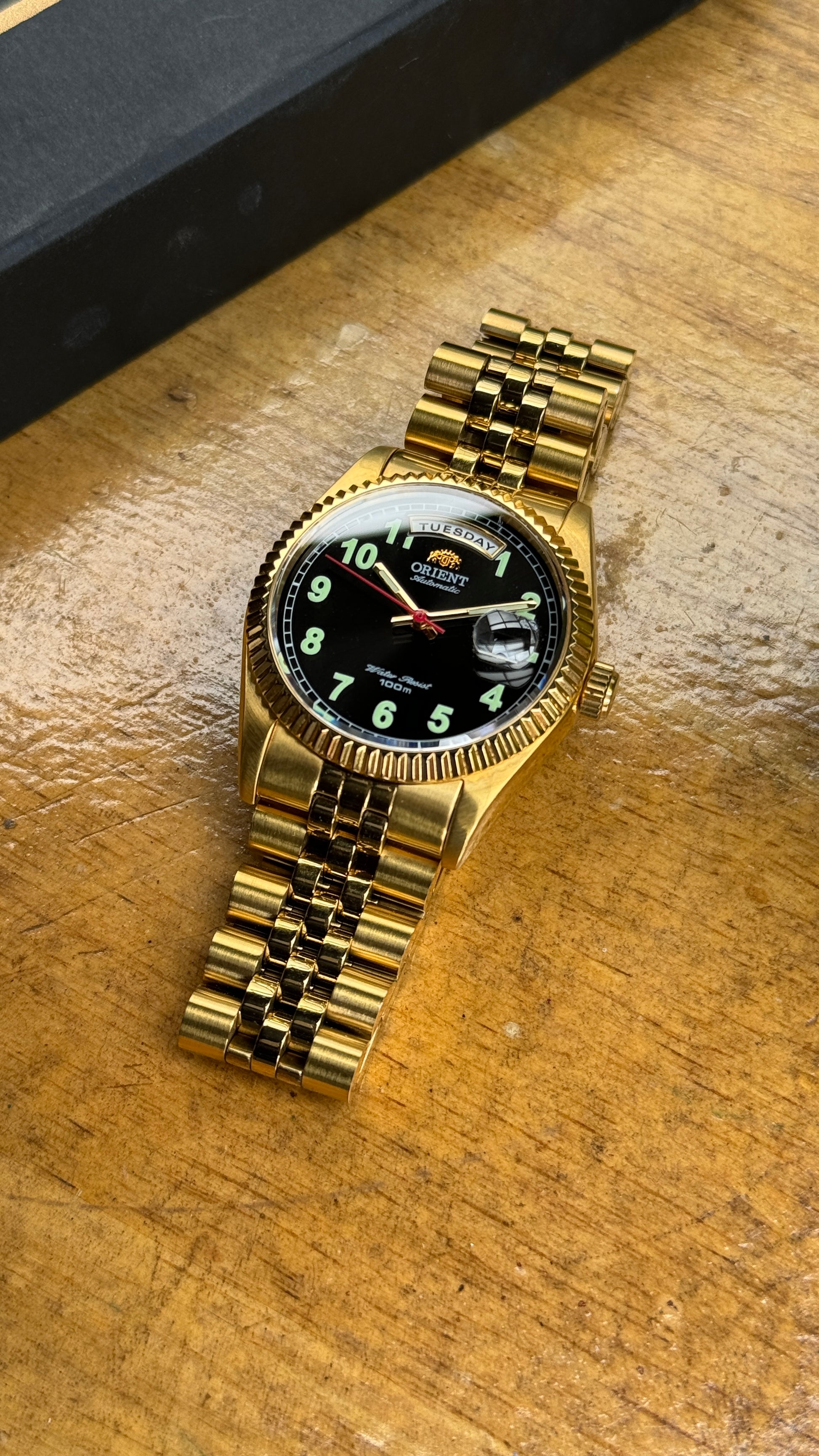 Pre Owned Orient Oyster Day Date Automatic Watch – THEWATCHPROJECTS