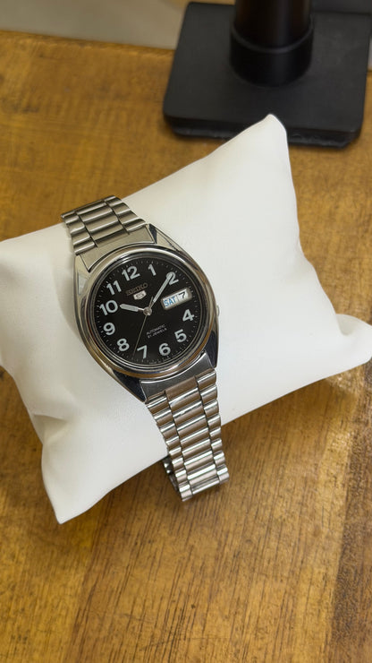 Preowned Vintage Seiko 5 Automatic