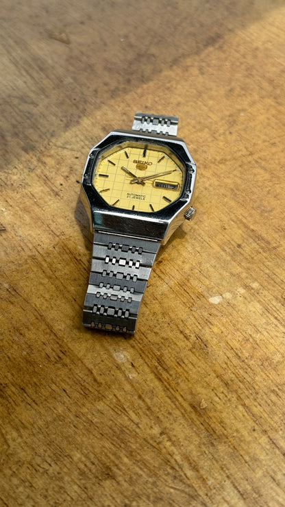 Vintage Seiko 5 Automatic