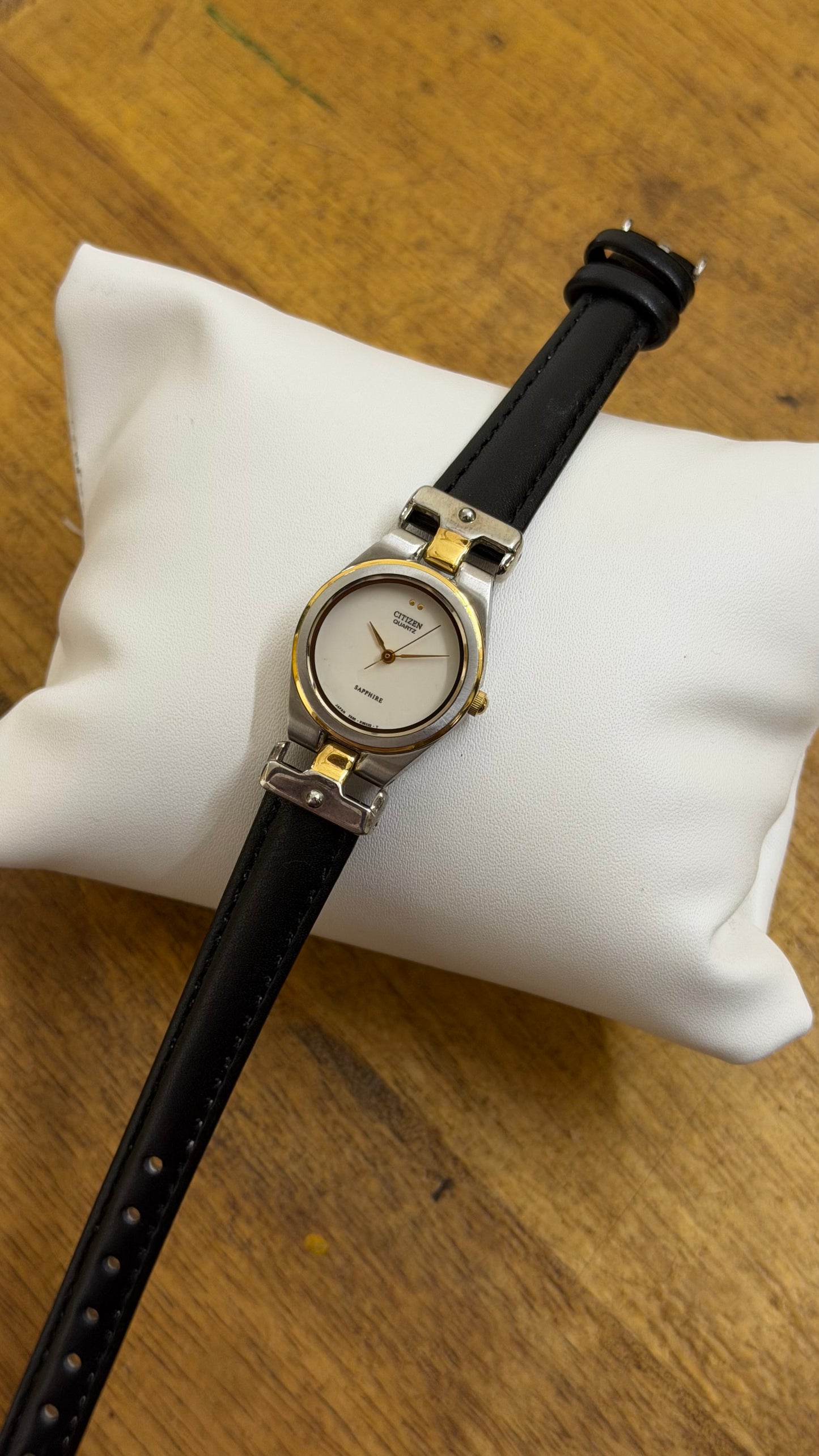 Pre Owned Ladies Owned Vintage Citizen quartz