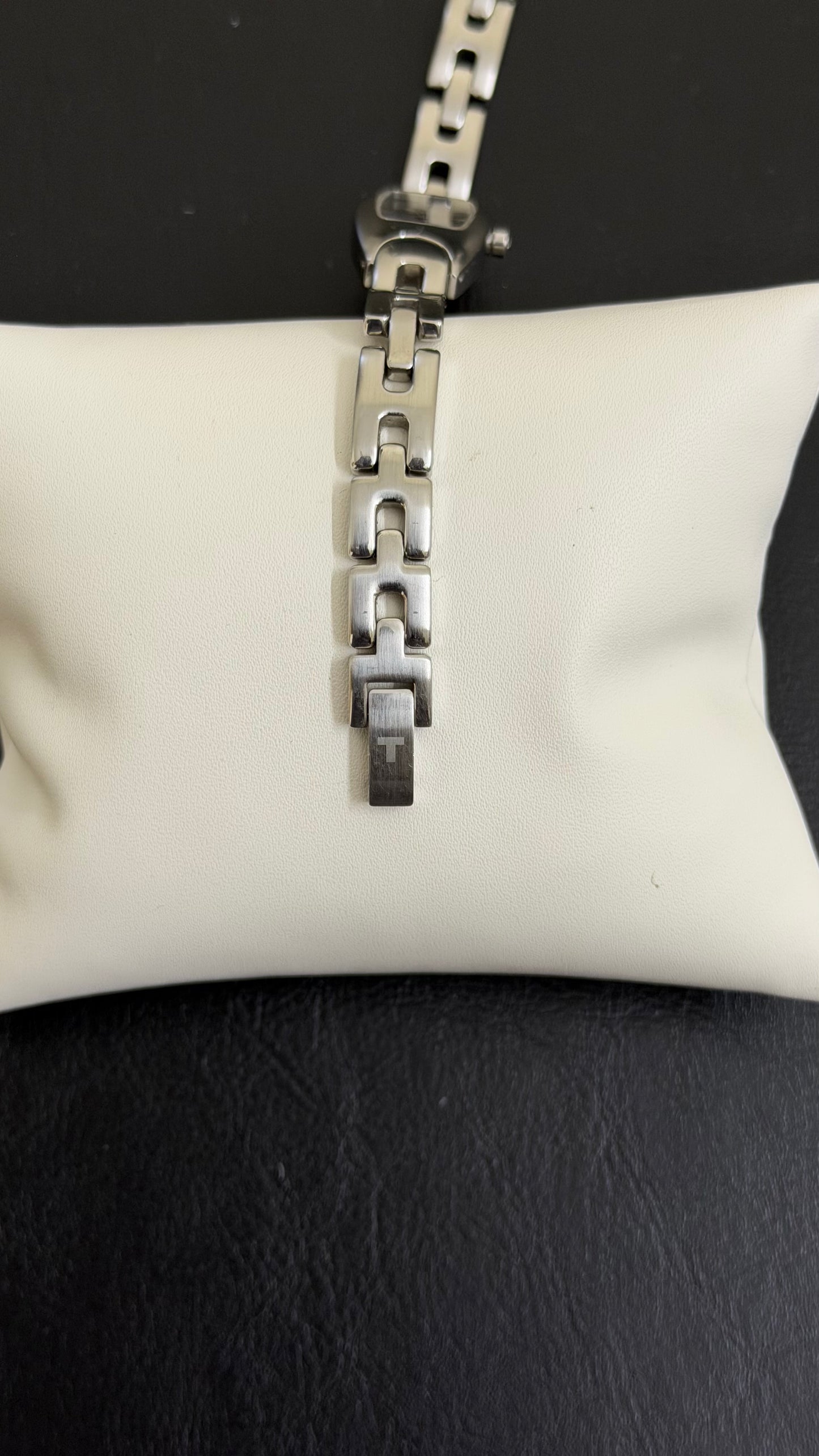 Pre Owned T Lady Quartz Watch