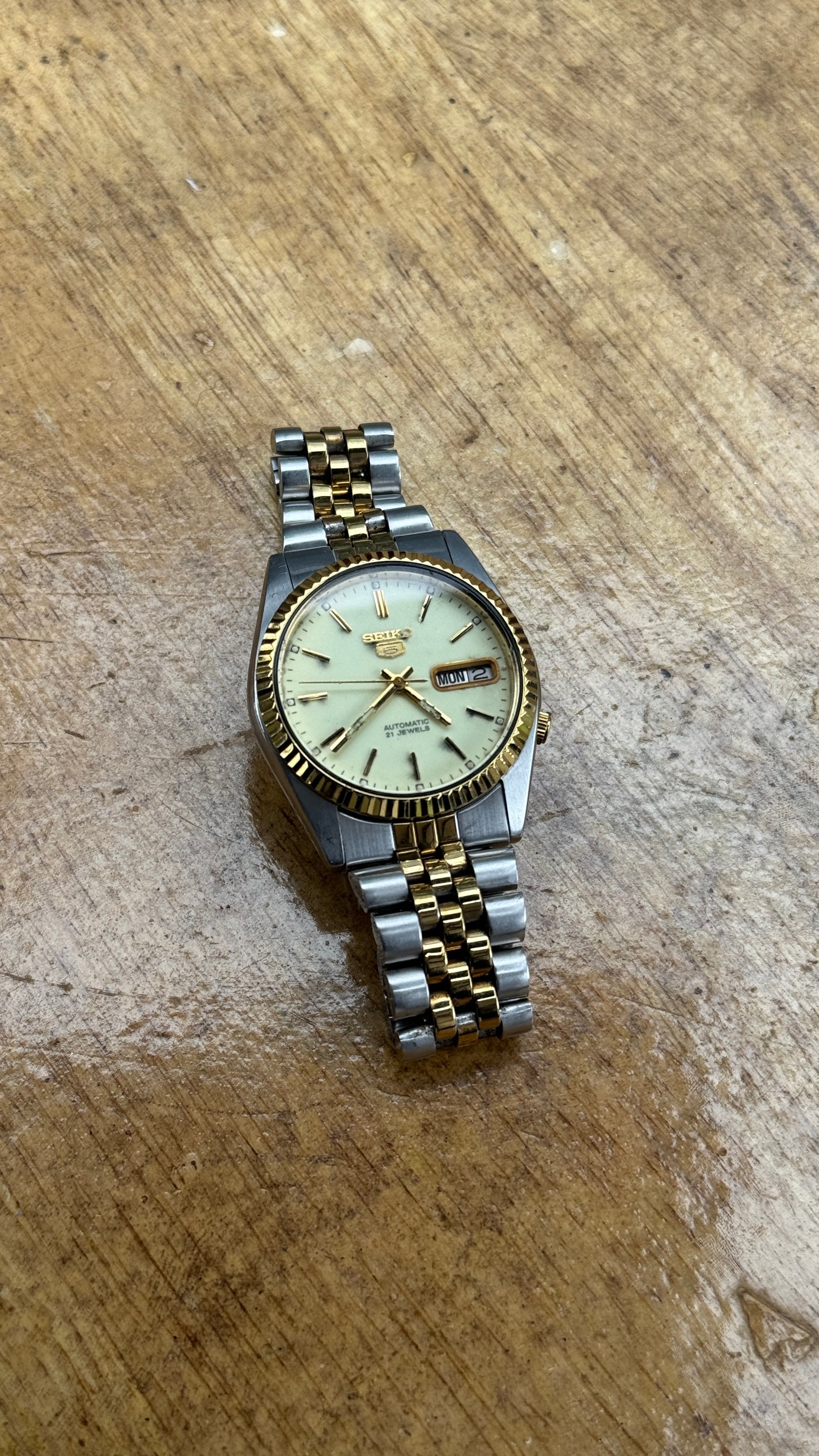 Pre Owned Vintage Seiko 5 (Full Lume Dial)