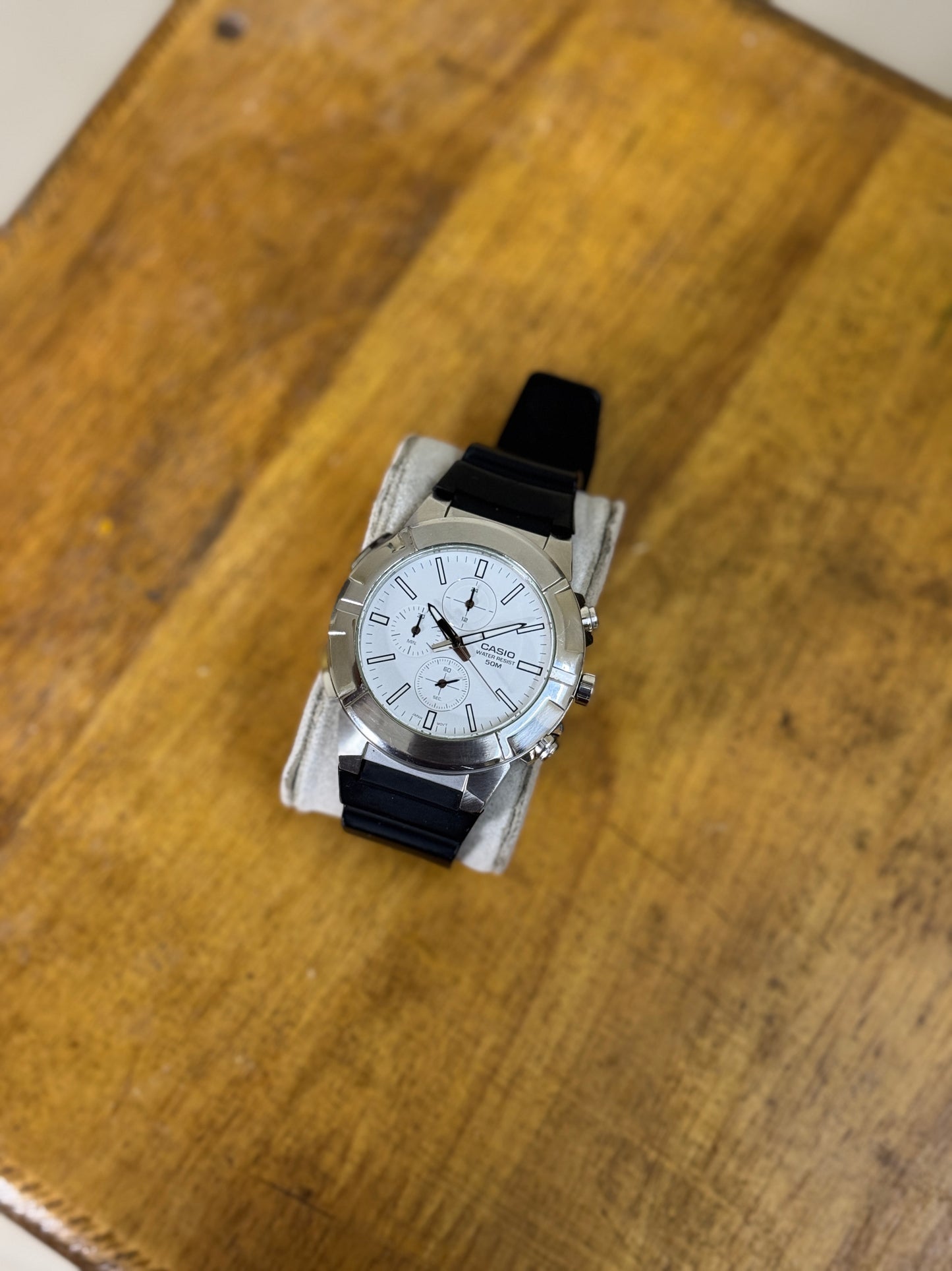 Pre Owned casio chronograph watch