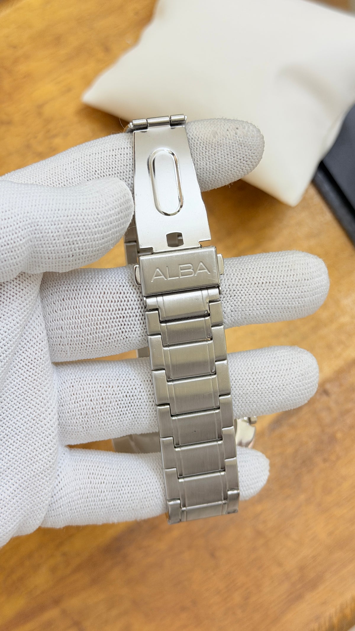 PreOwned Alba Quartz Watch