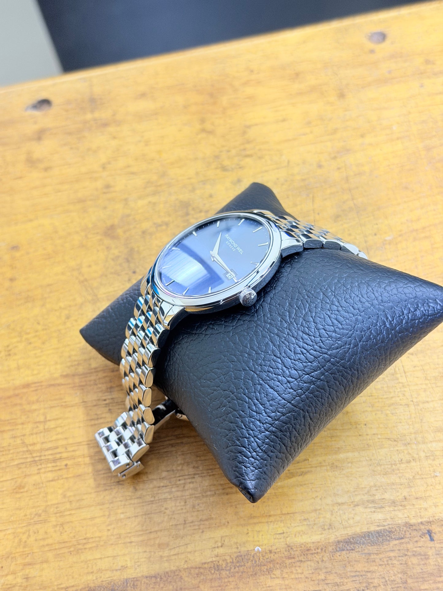 Pre Owned Ramyond Weil Swiss Made Watch
