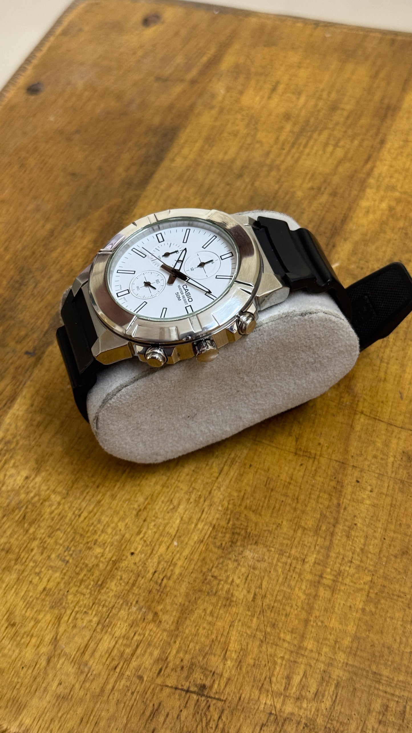 Pre Owned casio chronograph watch