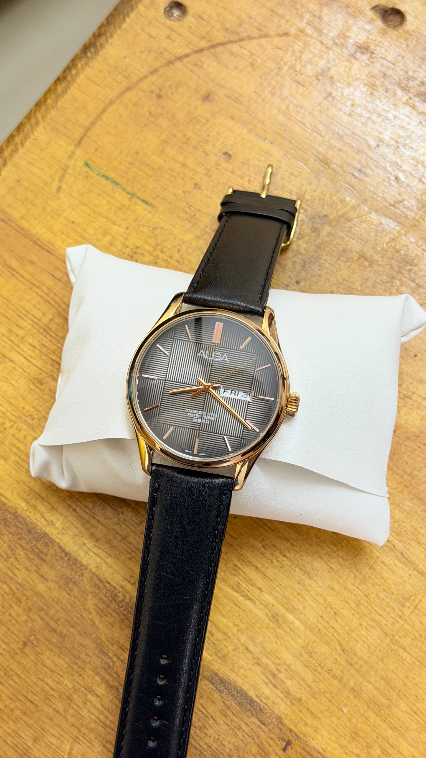 PreOwned Alba Quartz Watch