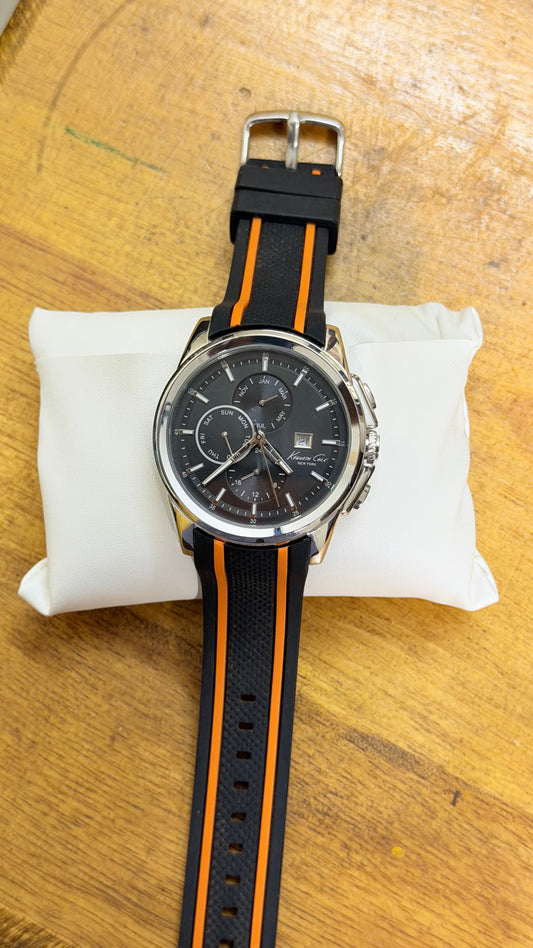 Pre Owned Kenneth Cole Watch