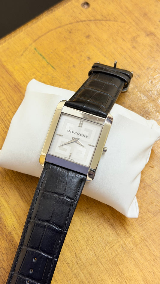 Pre Owned Givenchy Swiss Watch