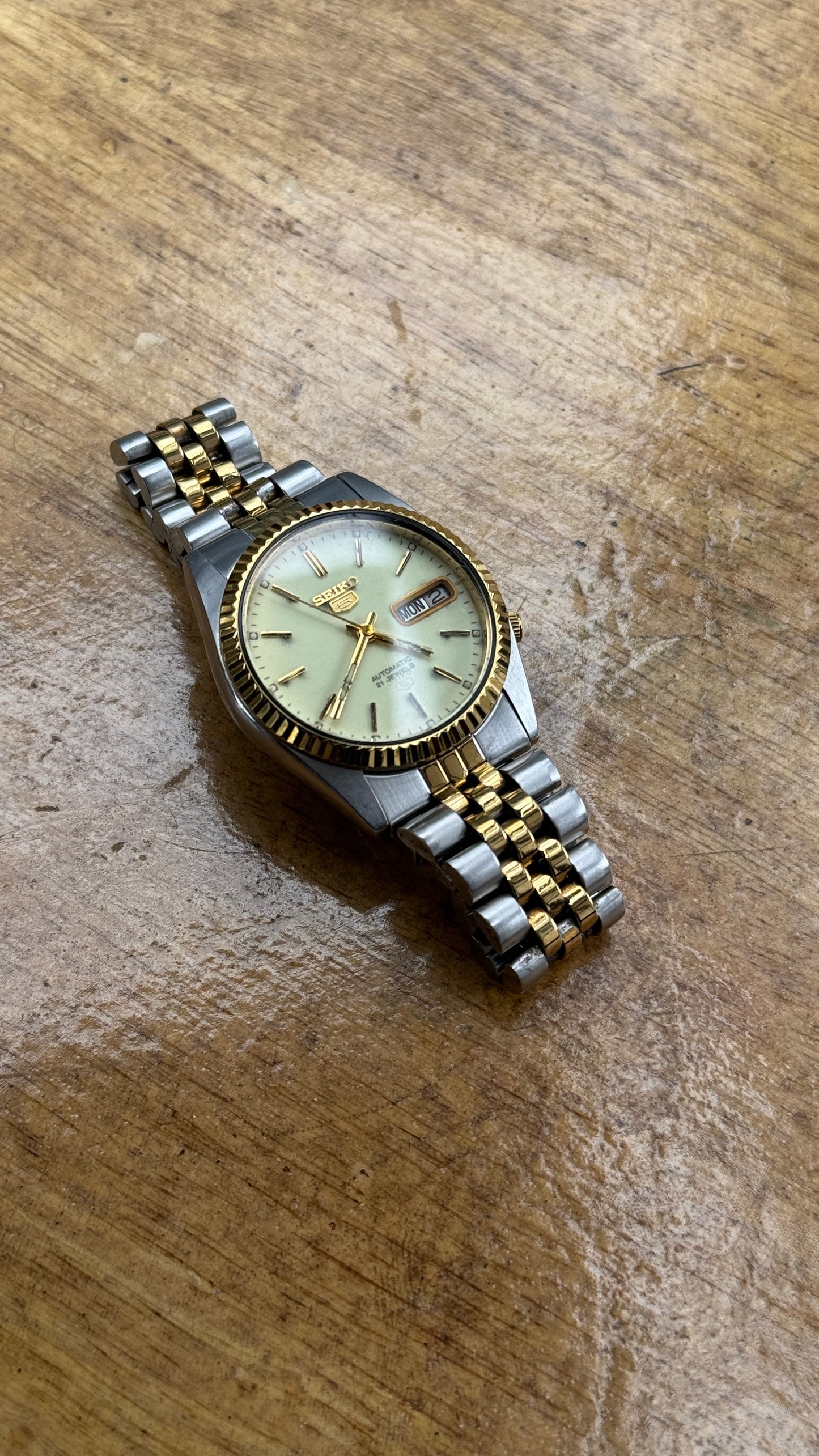 Pre Owned Vintage Seiko 5 (Full Lume Dial)