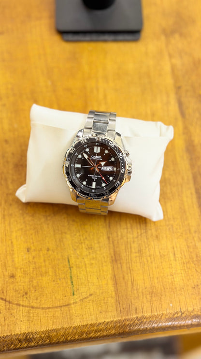 Pre Owned Casio Illuminator - MTD 1079D