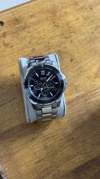 Pre Owned Casio Quartz Watch