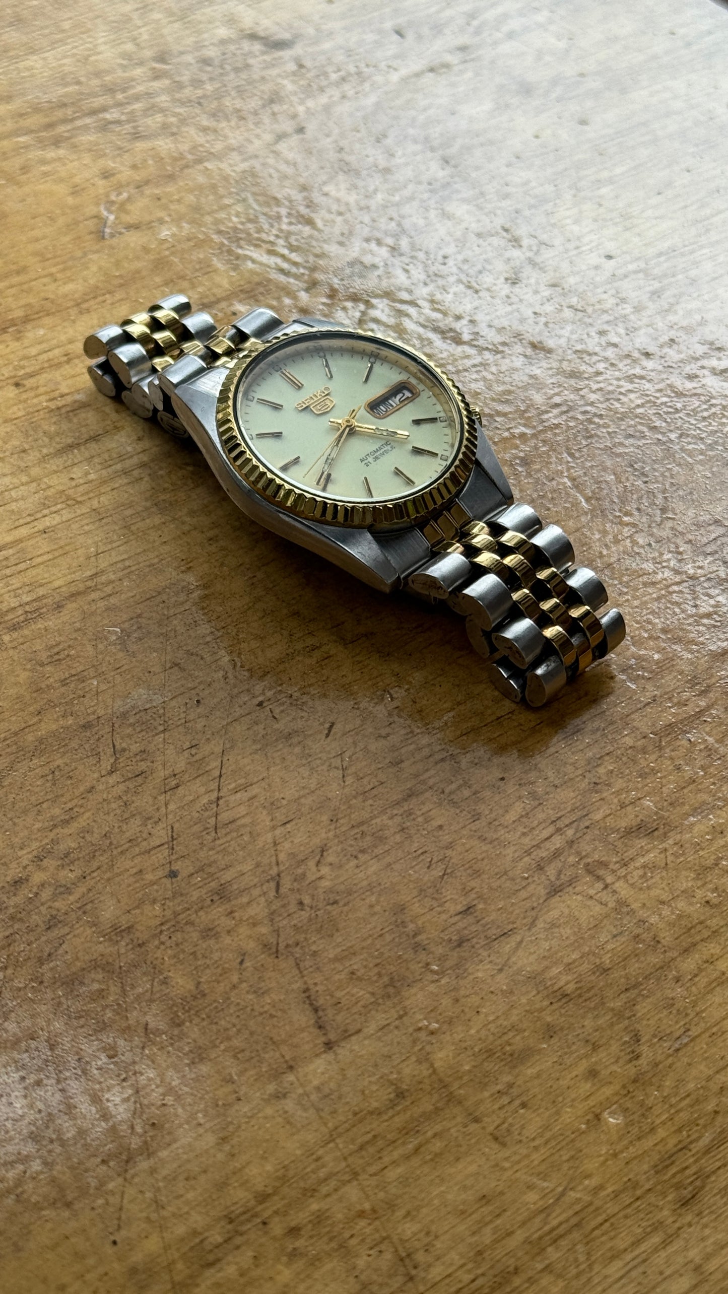 Pre Owned Vintage Seiko 5 (Full Lume Dial)