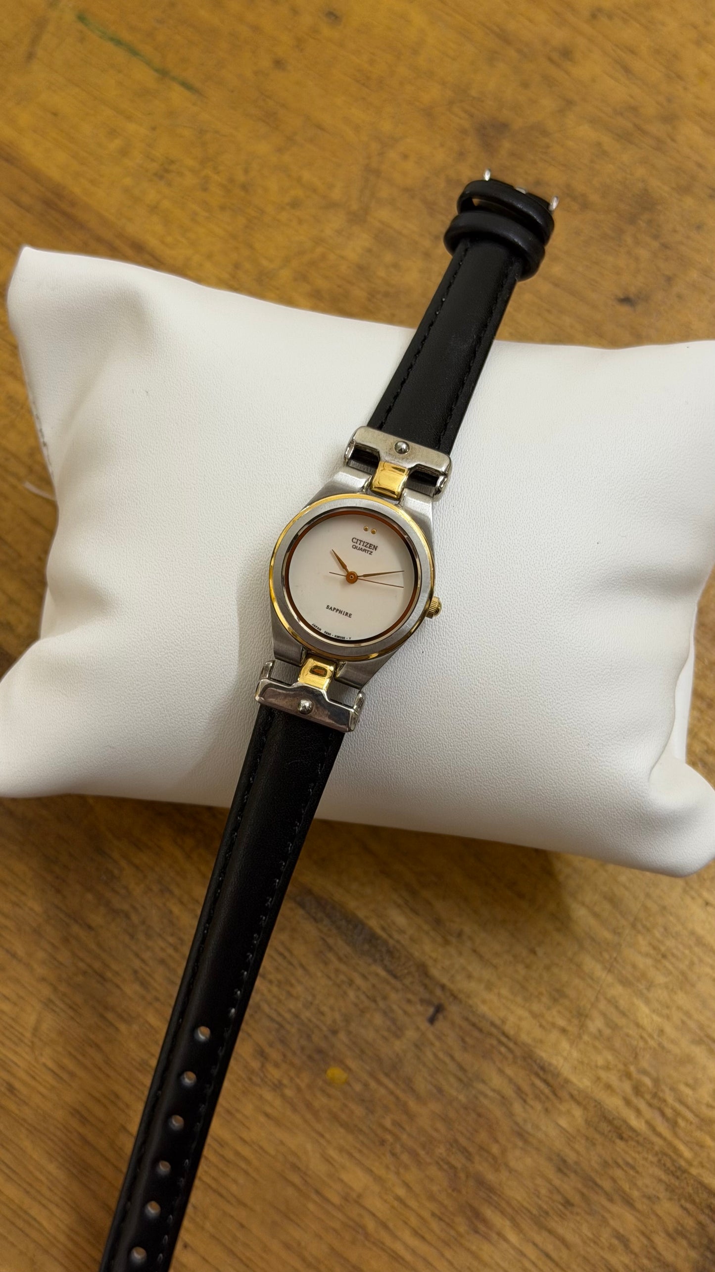 Pre Owned Ladies Owned Vintage Citizen quartz