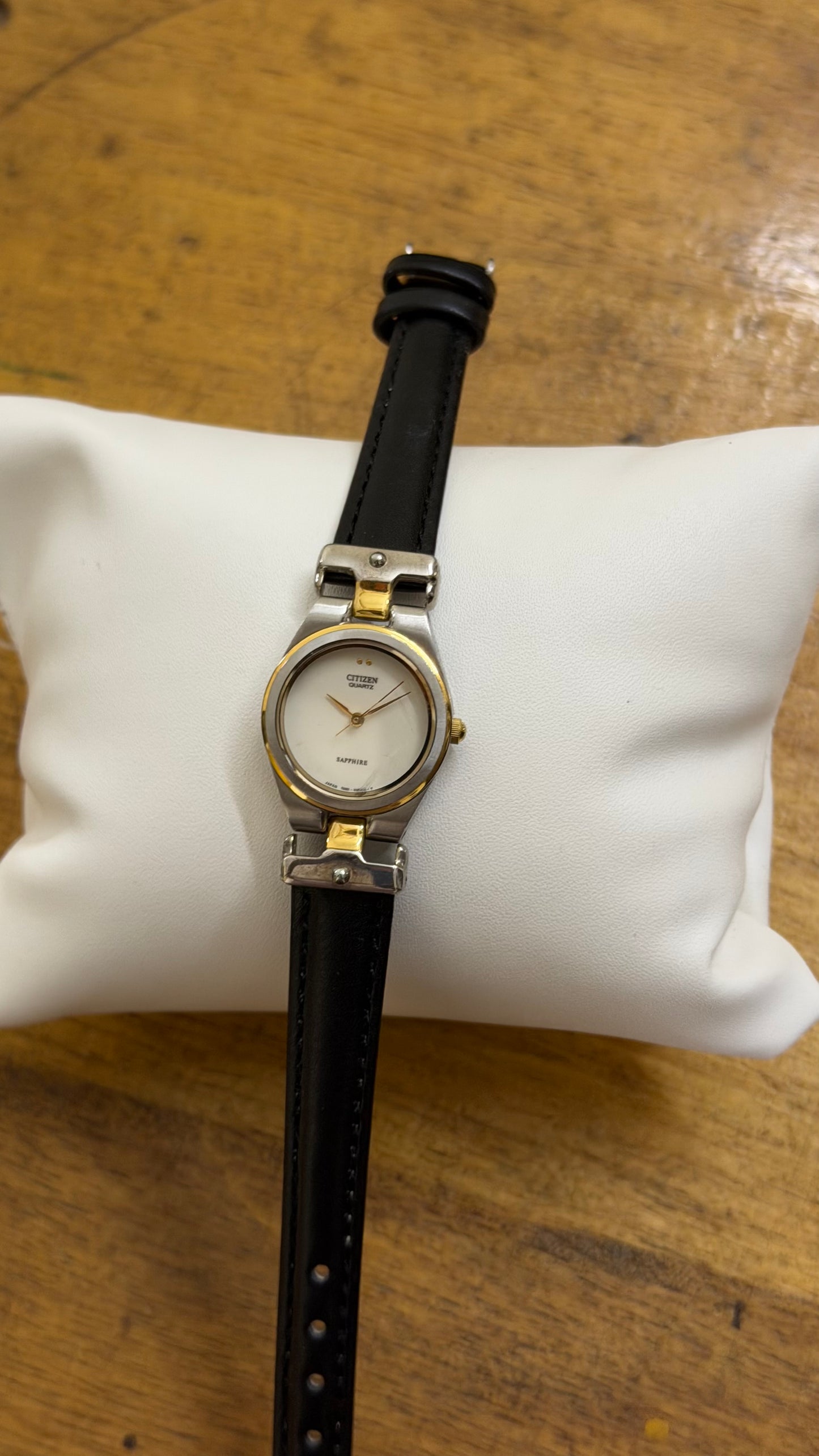 Pre Owned Ladies Owned Vintage Citizen quartz