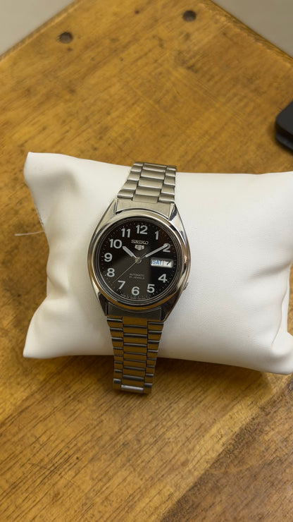 Preowned Vintage Seiko 5 Automatic