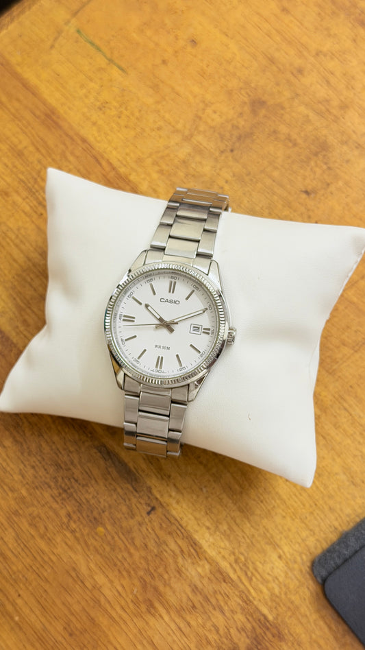 Pre Owned Casio Quartz Watch