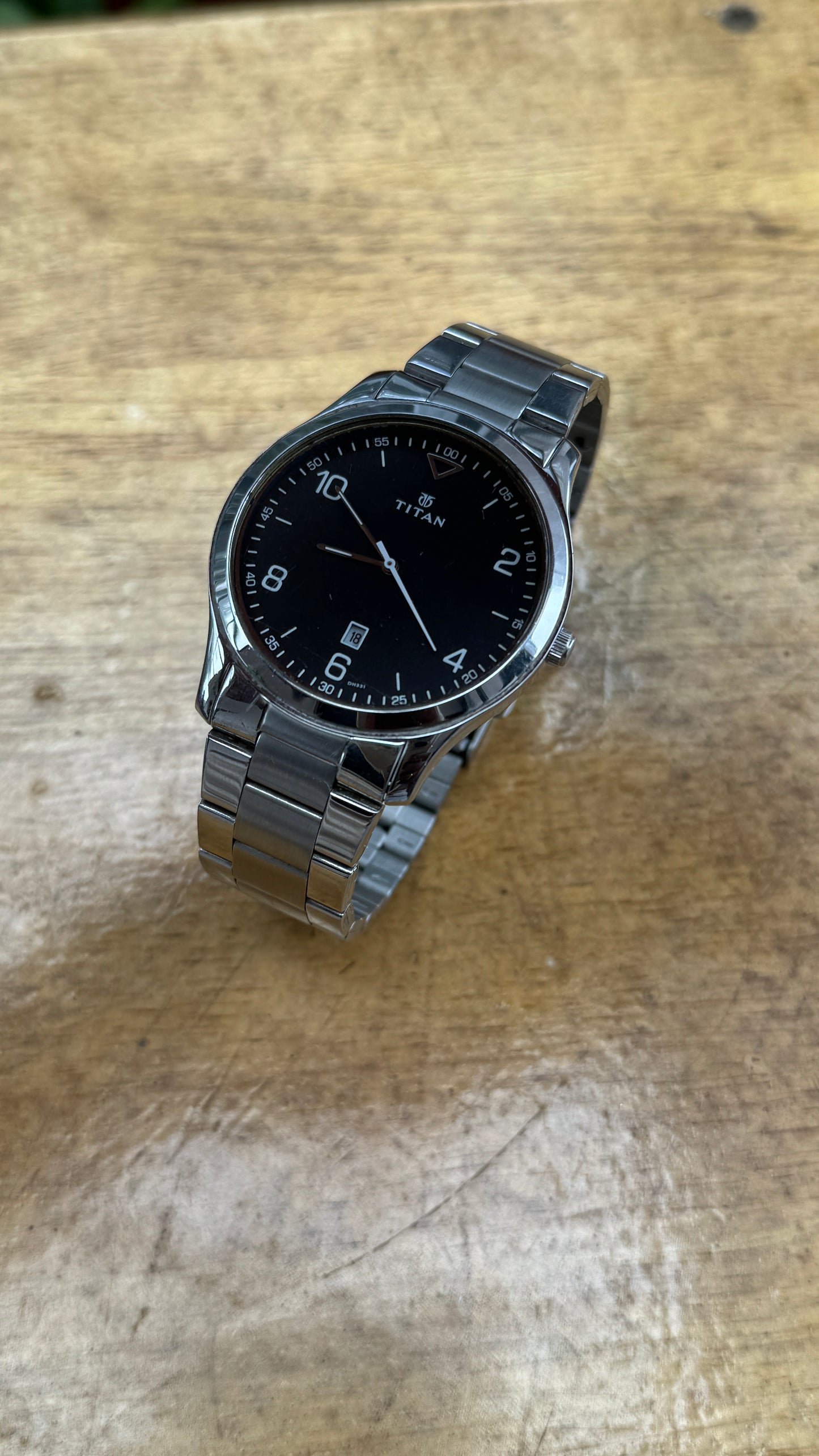 Pre Owned Titan Black Analog Watch