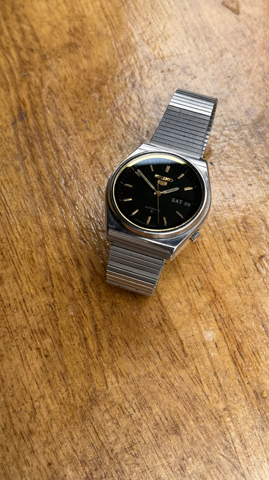 Pre Owned Vintage Seiko 5 Automatic