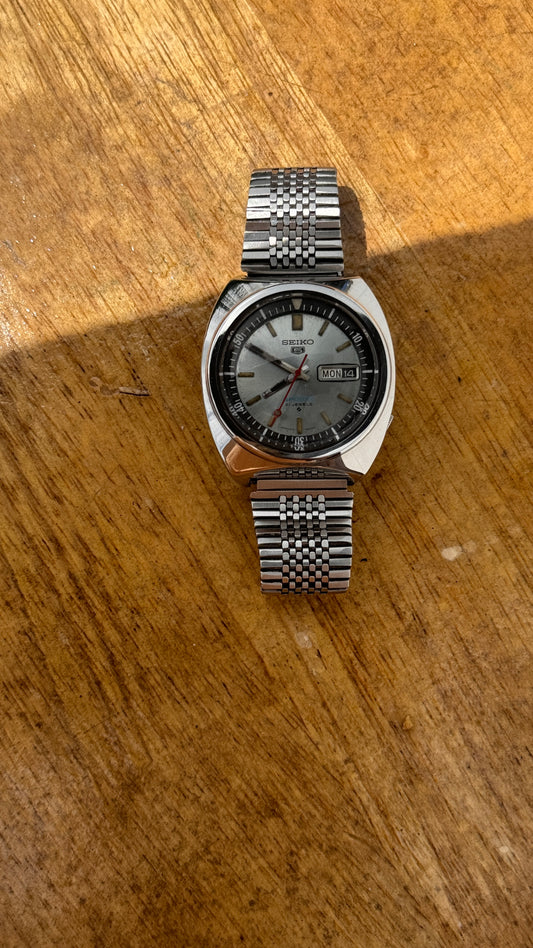 Pre Owned Vintage Seiko 5 Automatic